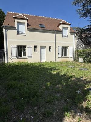 Maison traditionnelle - 115 m² - 5 pièces