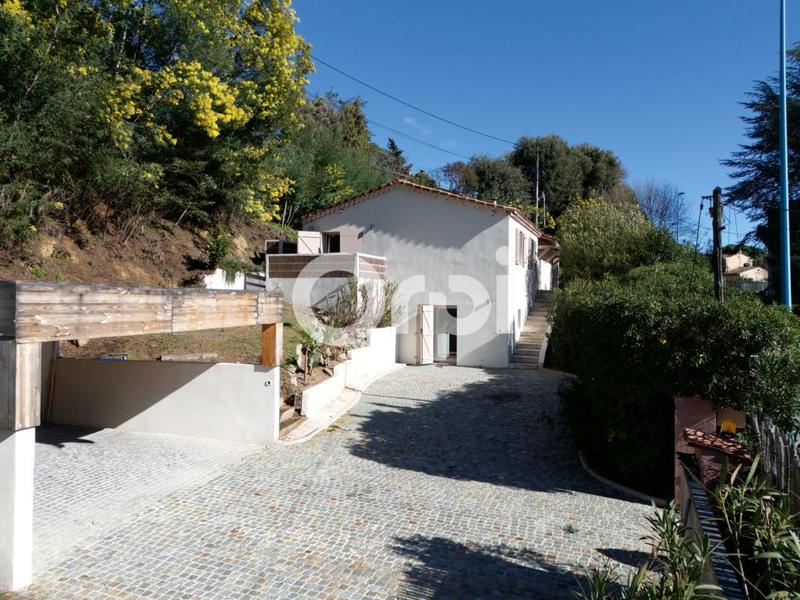 Villa - 150 m² - 4 pièces