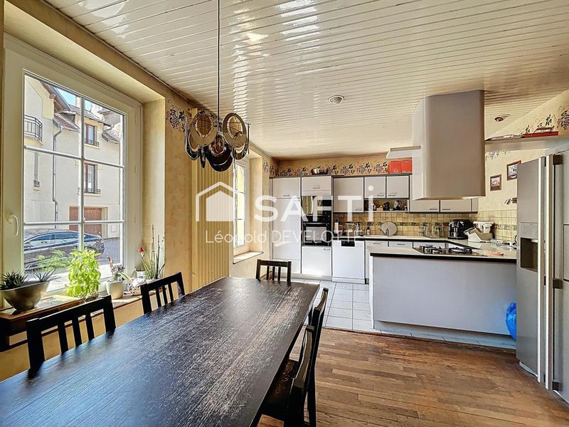 Maison - 166 m² - 7 pièces