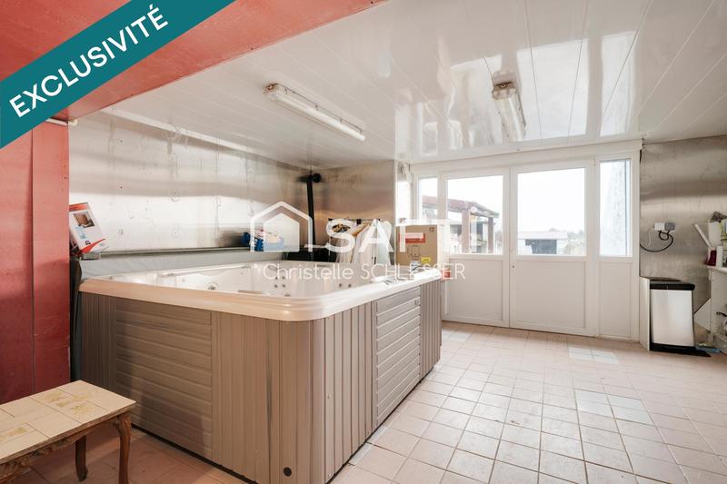 Maison - 330 m² - 7 pièces