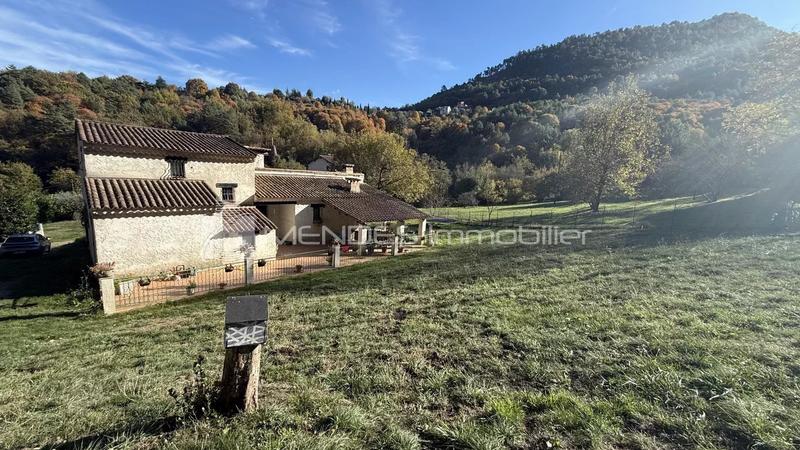 Maison - 151 m² - 4 pièces