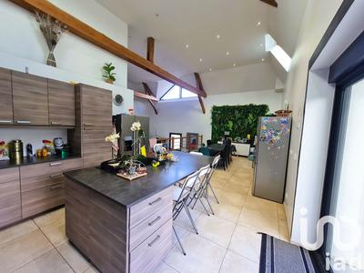 Maison - 187 m² - 8 pièces