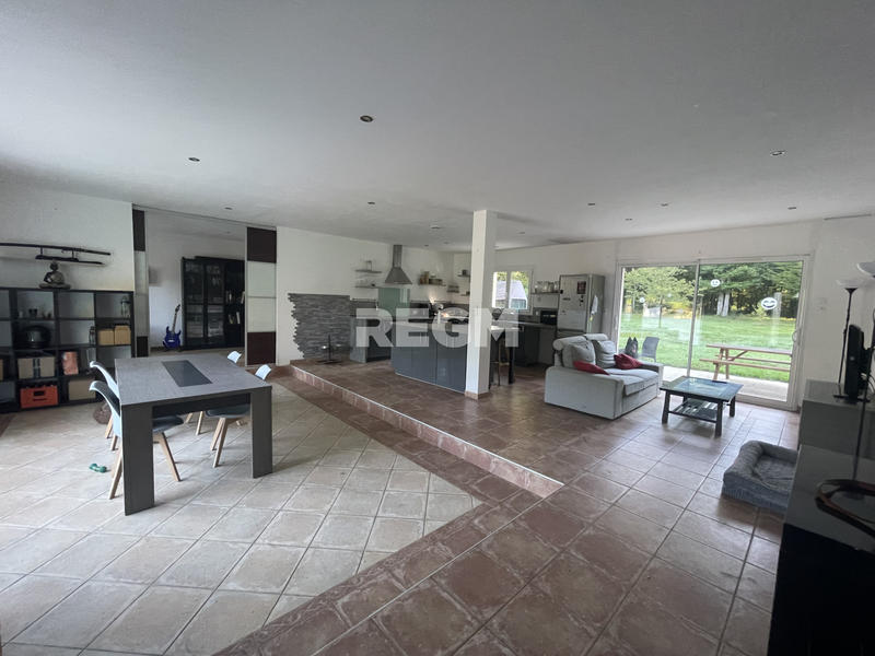 Maison - 133 m² - 5 pièces