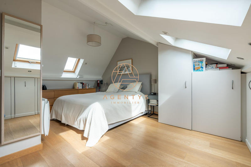 Maison - 95 m² - 7 pièces