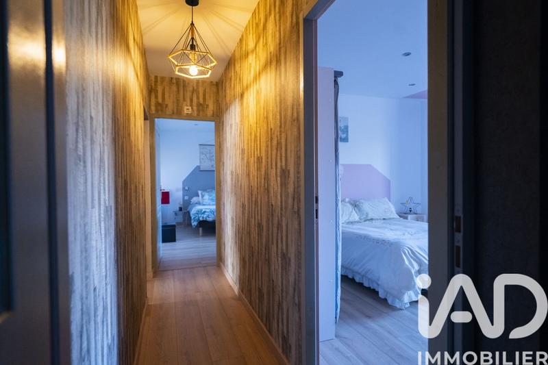 Maison - 275 m² - 5 pièces