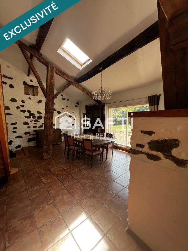 Maison - 240 m² - 7 pièces