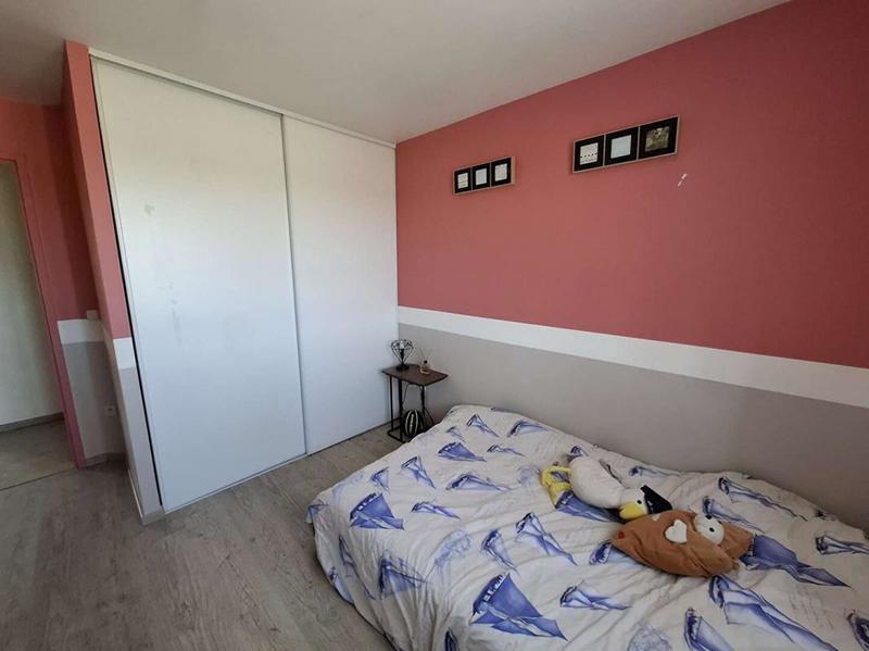 Maison - 137 m² - 9 pièces