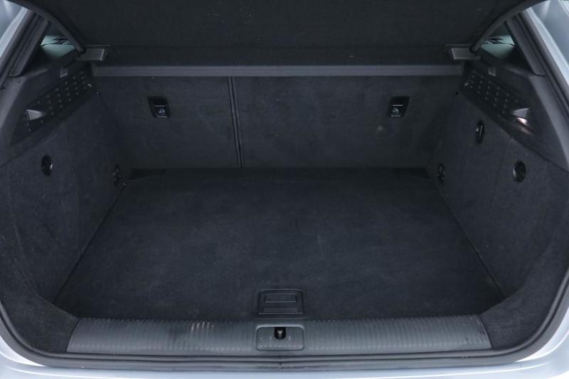 Audi A3 sportback 1.6 Tdi Ambition s tronic 7 110 ch