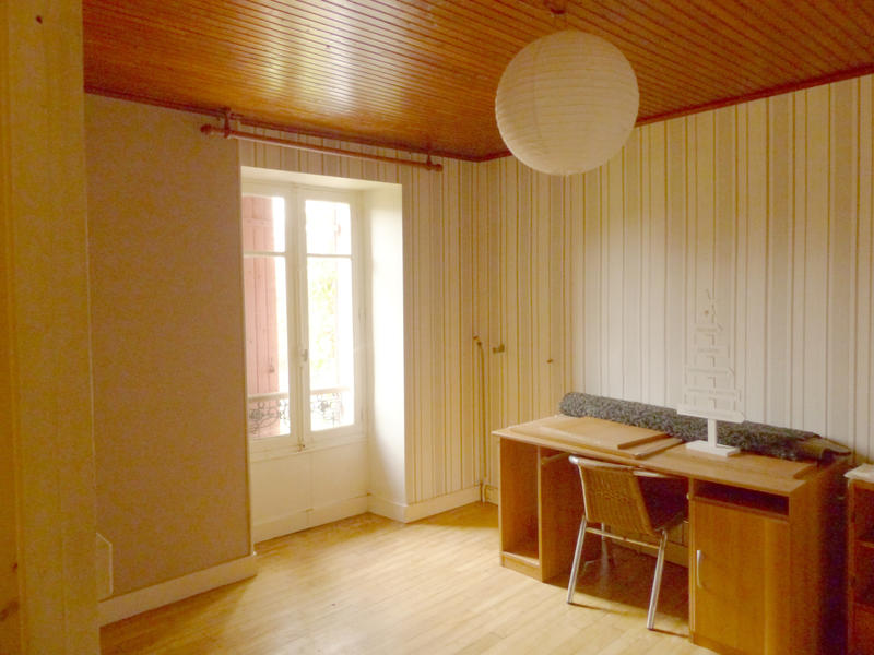 Maison - 90 m² - 6 pièces