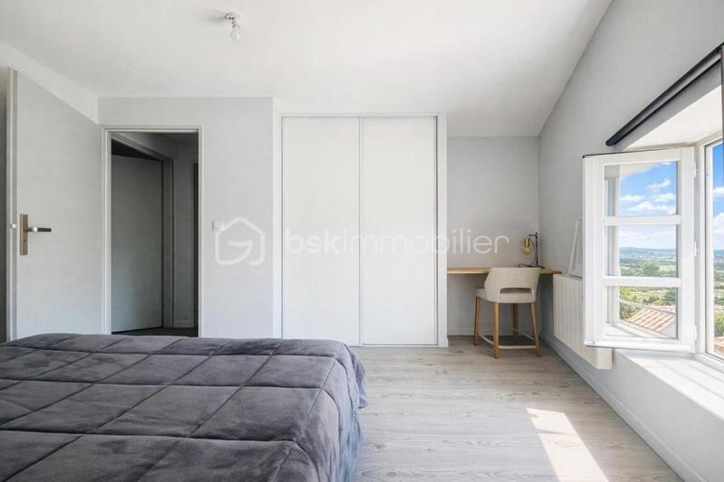 Appartement - 84 m² - 4 pièces