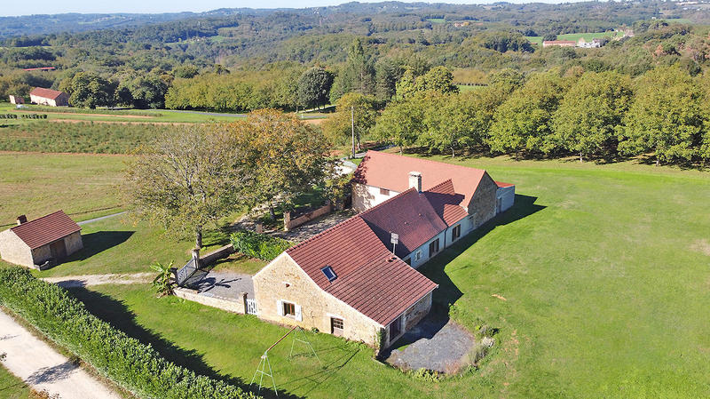 Maison - 142 m² - 7 pièces