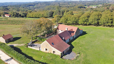 Maison - 142 m² - 7 pièces