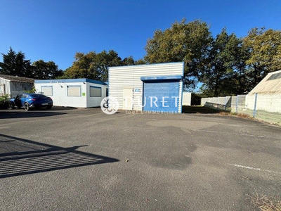 Local d'activités - 200 m²