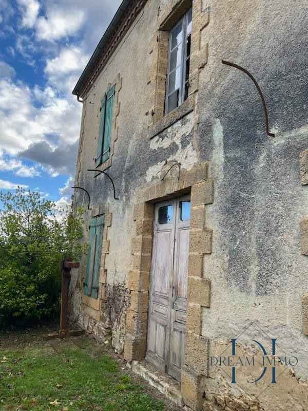 Maison - 200 m² - 9 pièces