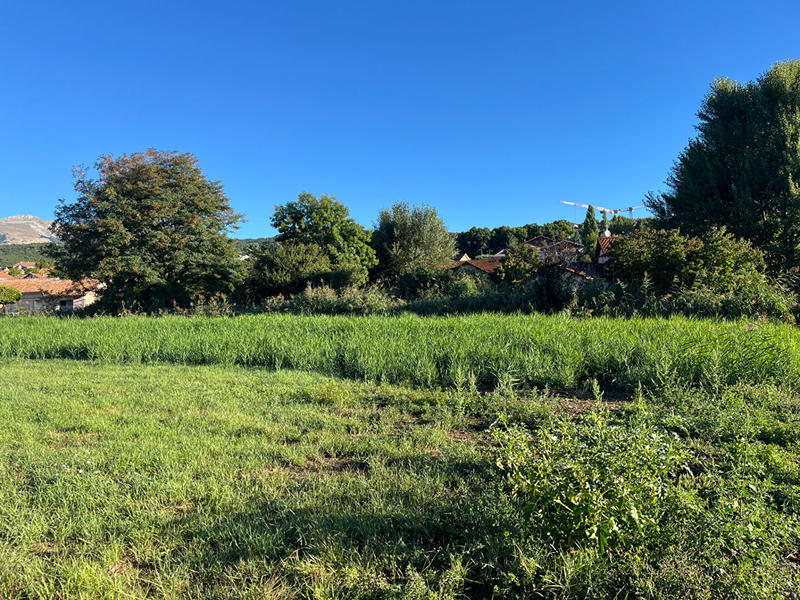 Terrain - 593 m²