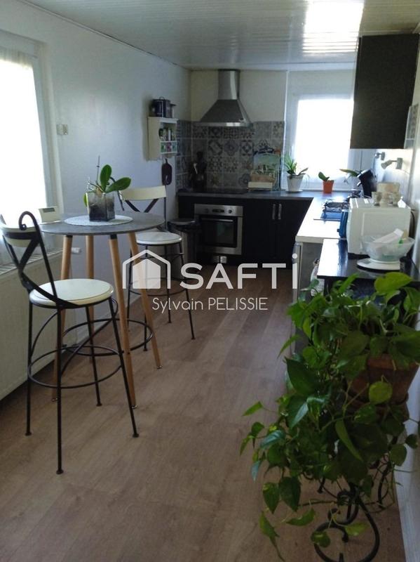 Maison - 121 m² - 4 pièces