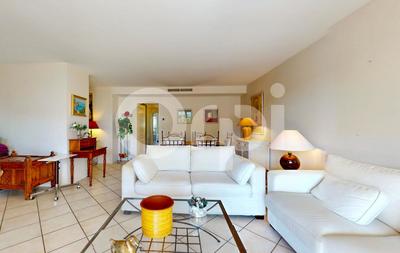 Appartement - 77 m² - 3 pièces