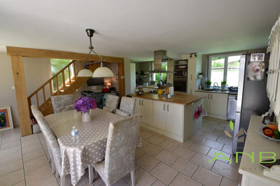 Maison - 157 m² - 8 pièces