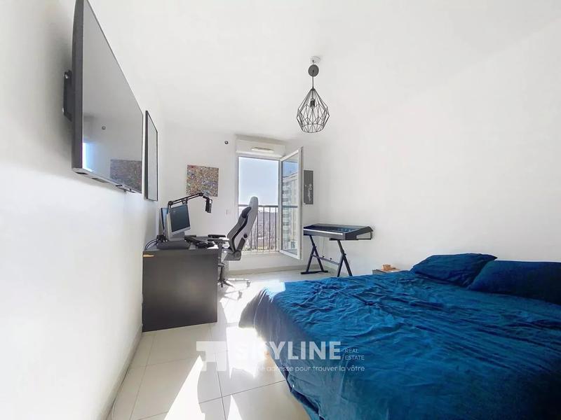 Appartement - 80 m² - 4 pièces