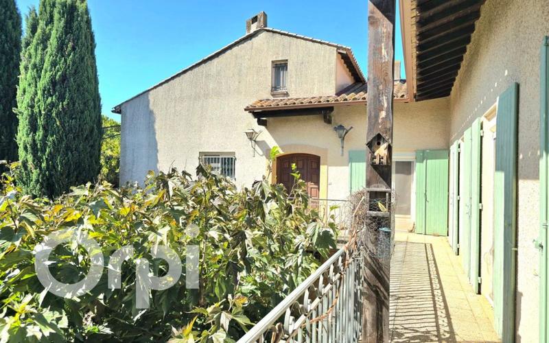 Propriété - 561 m² - 11 pièces