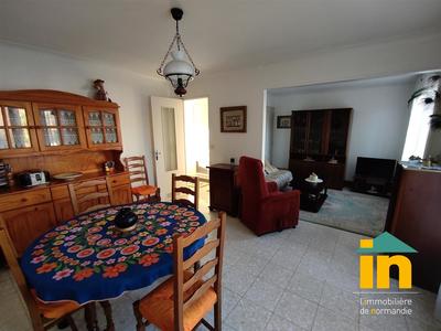 Maison de ville - 67 m² - 4 pièces