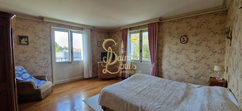 Maison - 200 m² - 6 pièces