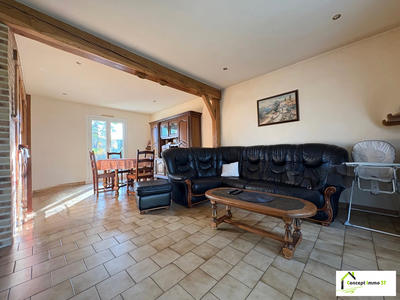 Maison - 127 m² - 7 pièces