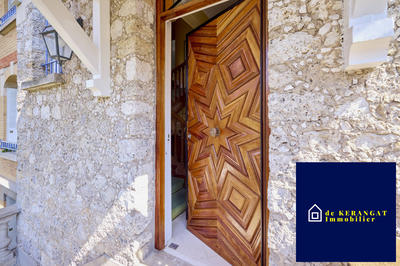 Maison - 262 m² - 9 pièces