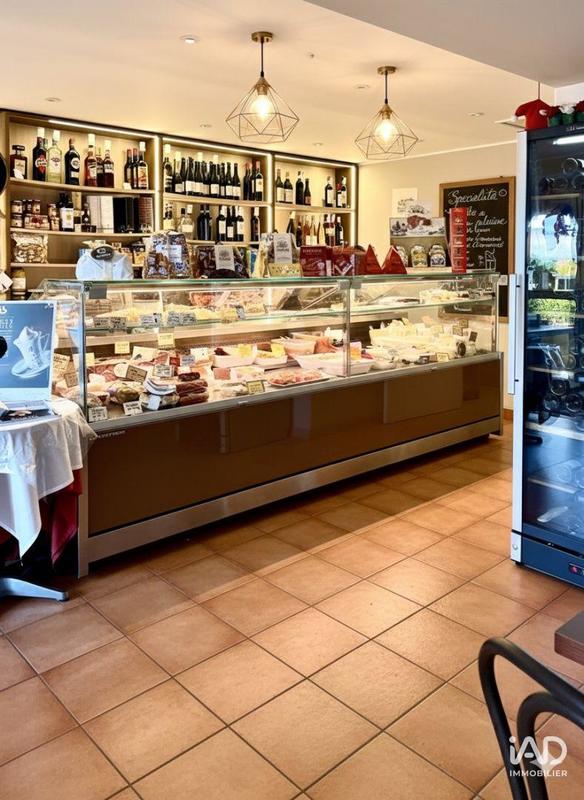 Local commercial - 127 m²