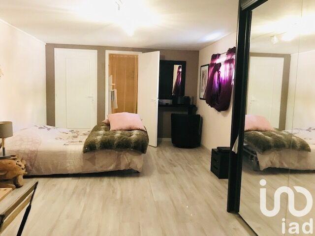 Maison - 183 m² - 5 pièces