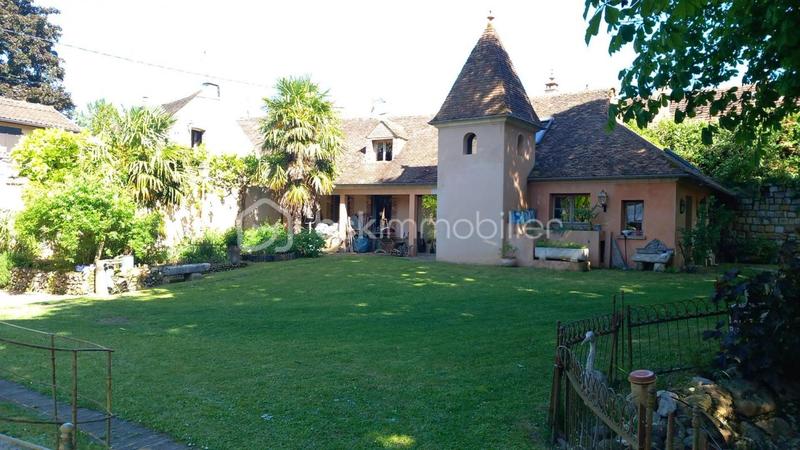 Demeure - 310 m² - 8 pièces