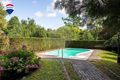 Demeure - 287 m² - 7 pièces