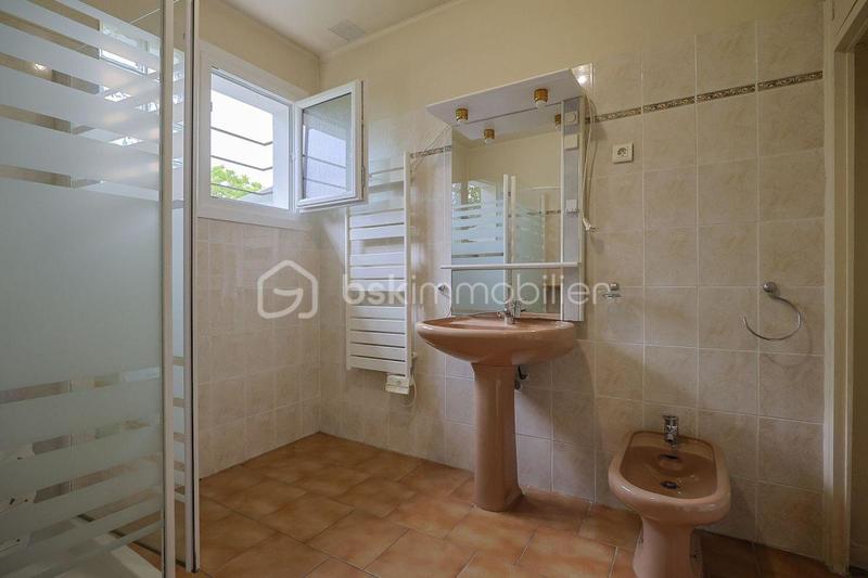 Maison - 97 m² - 3 pièces