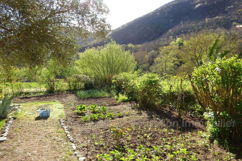 Maison - 635 m² - 23 pièces