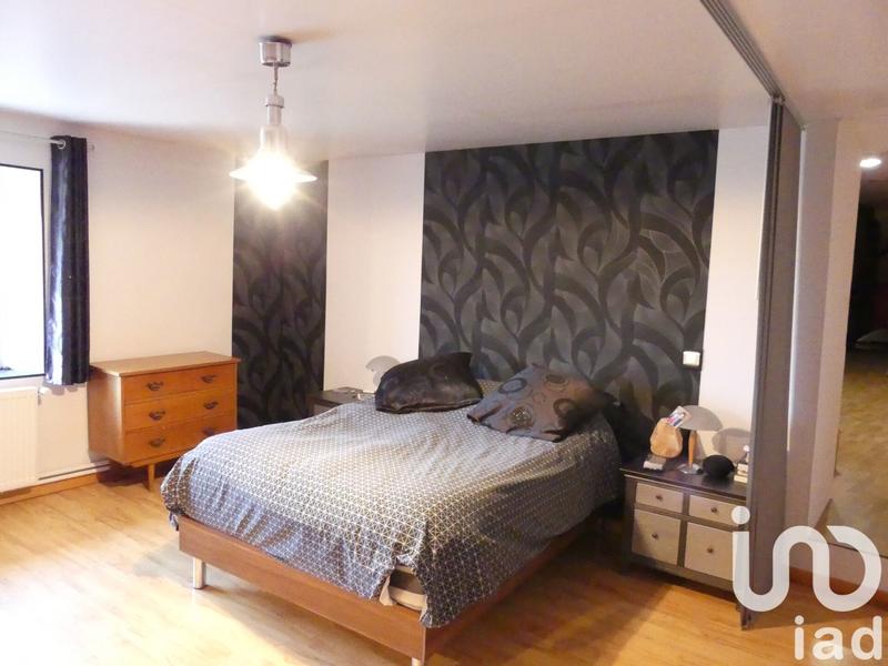 Maison - 230 m² - 6 pièces