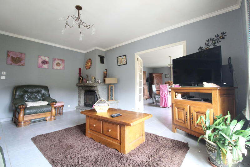 Maison - 180 m² - 7 pièces