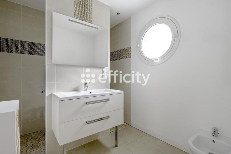 Maison - 90 m² - 3 pièces