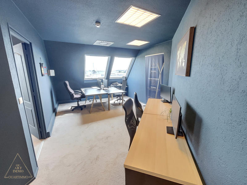 Bureau - 67 m²
