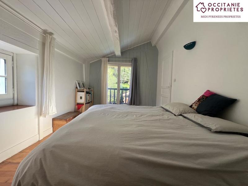 Propriété - 228 m² - 14 pièces