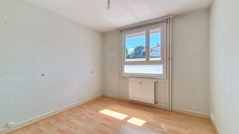 Appartement - 98 m² - 5 pièces
