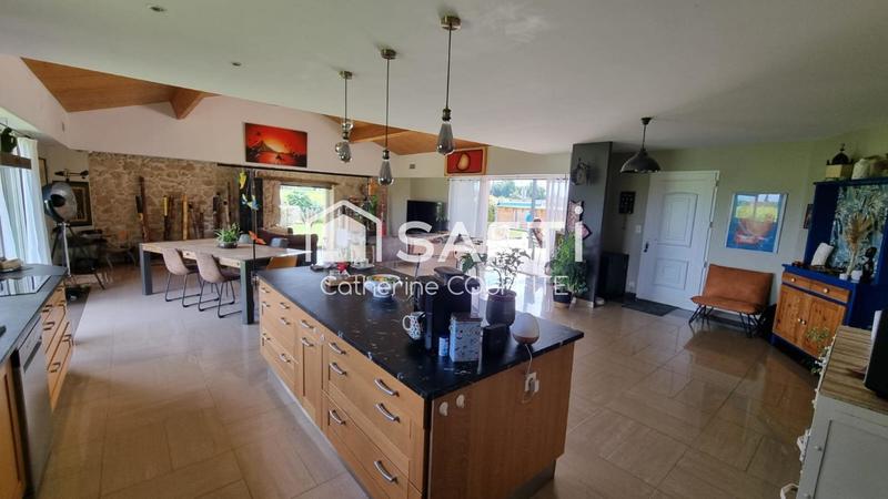 Maison - 160 m² - 5 pièces