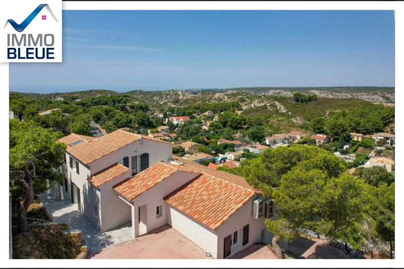 Maison - 240 m² - 5 pièces