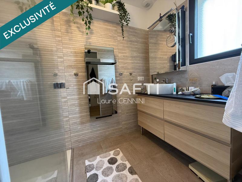 Maison - 165 m² - 8 pièces