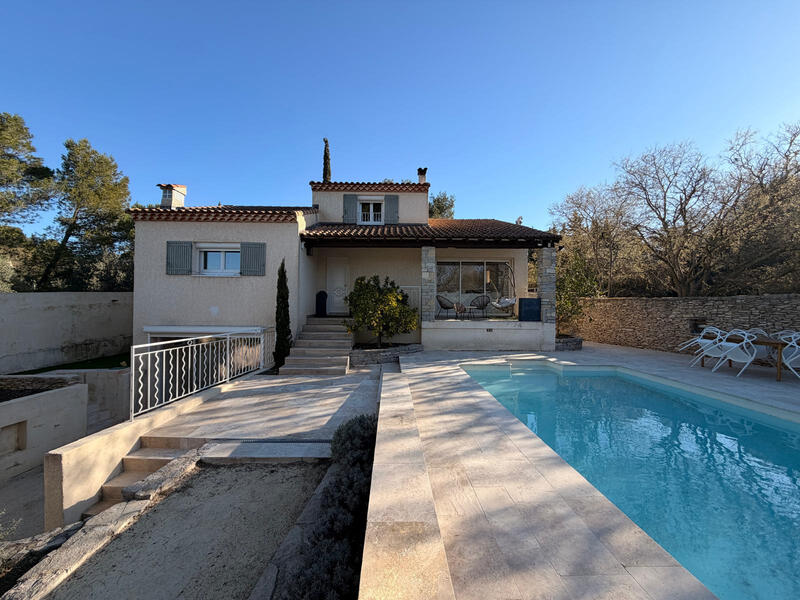 Maison - 180 m² - 5 pièces