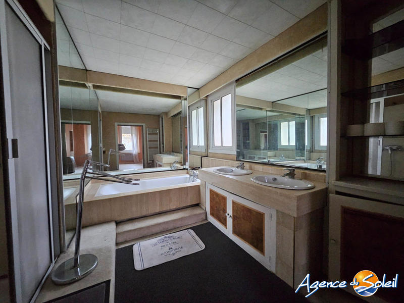 Maison - 174 m² - 6 pièces