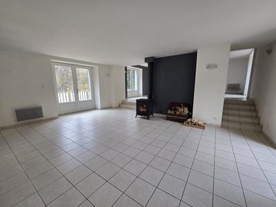 Maison - 158 m² - 6 pièces