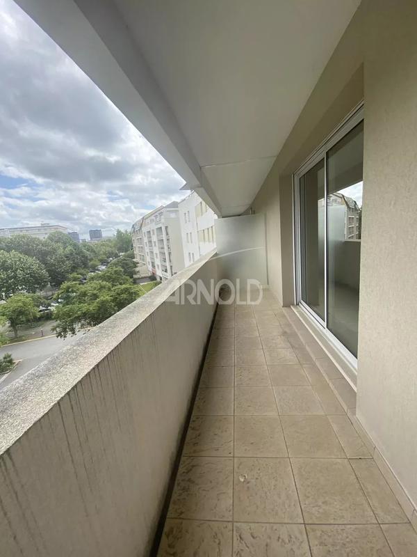 Appartement - 168 m² - 5 pièces