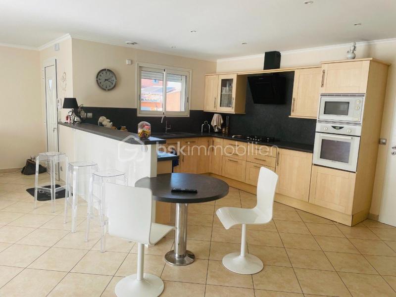 Maison traditionnelle - 105 m² - 4 pièces