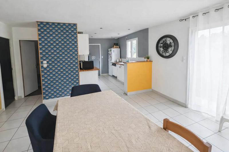 Maison - 90 m² - 5 pièces