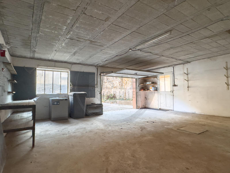 Maison de village - 160 m² - 2 pièces